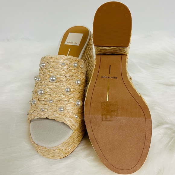 Dolce Vita Elora Pearl Light Natural Raffia Platform Slide Sandals In Tan - Picture 13 of 14